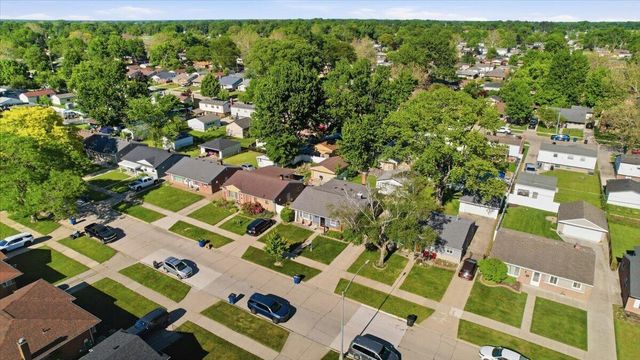 8210 N Henry Ruff Road, Westland, MI 48185