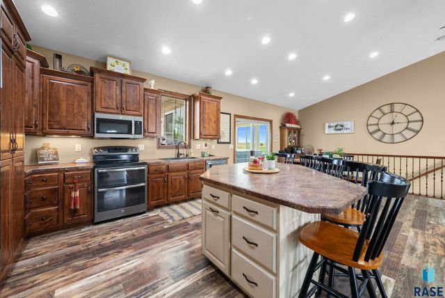 24377 443rd Ave Avenue, Salem, SD 57058