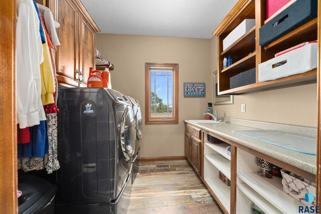 24377 443rd Ave Avenue, Salem, SD 57058