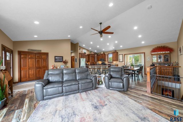 24377 443rd Ave Avenue, Salem, SD 57058