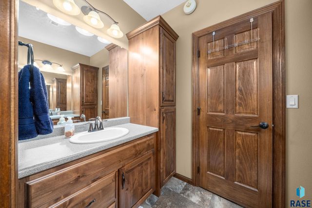 24377 443rd Ave Avenue, Salem, SD 57058