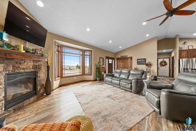 24377 443rd Ave Avenue, Salem, SD 57058