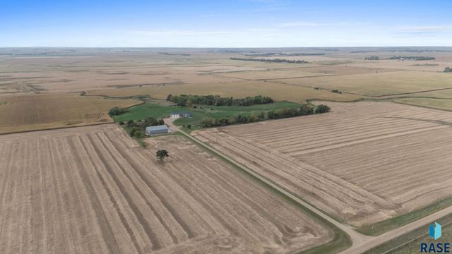 24377 443rd Ave Avenue, Salem, SD 57058