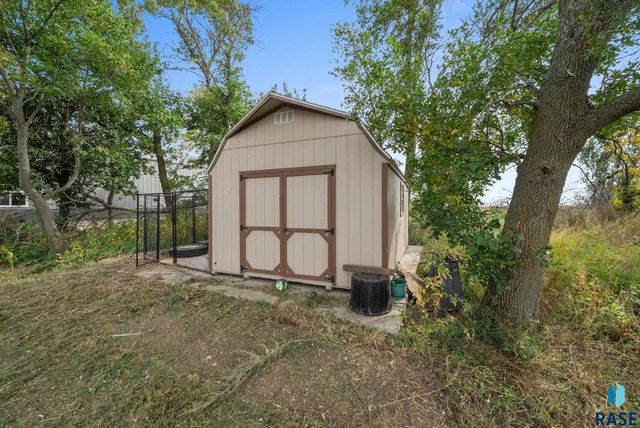 24377 443rd Ave Avenue, Salem, SD 57058