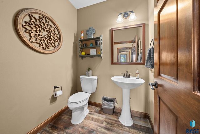 24377 443rd Ave Avenue, Salem, SD 57058