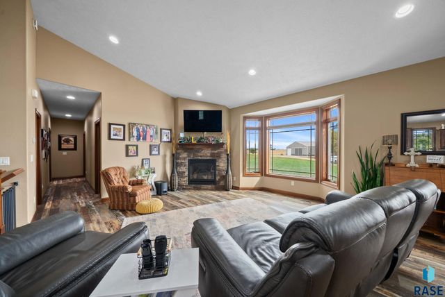 24377 443rd Ave Avenue, Salem, SD 57058