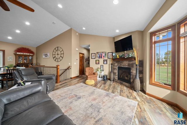 24377 443rd Ave Avenue, Salem, SD 57058