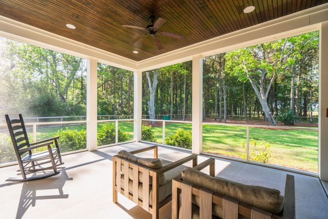 2986 Anchor Watch Drive, Wadmalaw Island, SC 29487