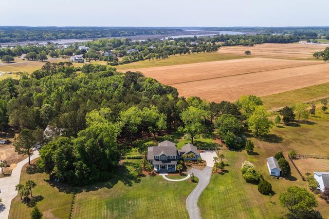 2986 Anchor Watch Drive, Wadmalaw Island, SC 29487