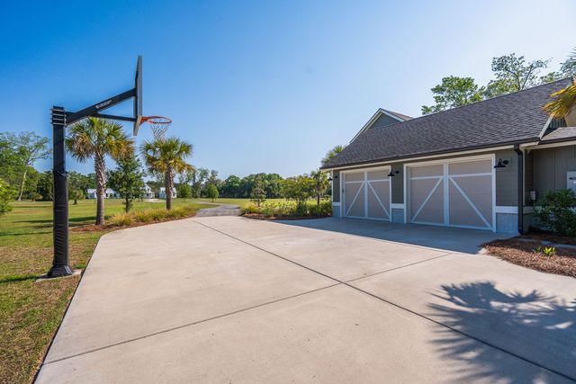 2986 Anchor Watch Drive, Wadmalaw Island, SC 29487