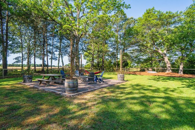 2986 Anchor Watch Drive, Wadmalaw Island, SC 29487