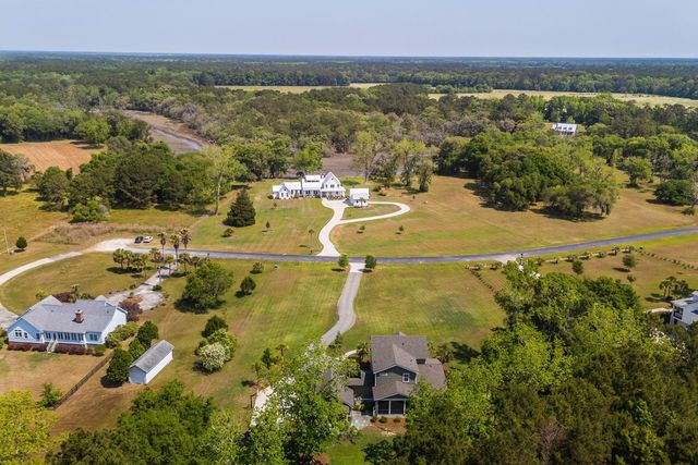 2986 Anchor Watch Drive, Wadmalaw Island, SC 29487