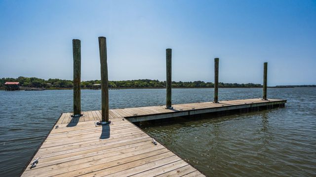2986 Anchor Watch Drive, Wadmalaw Island, SC 29487