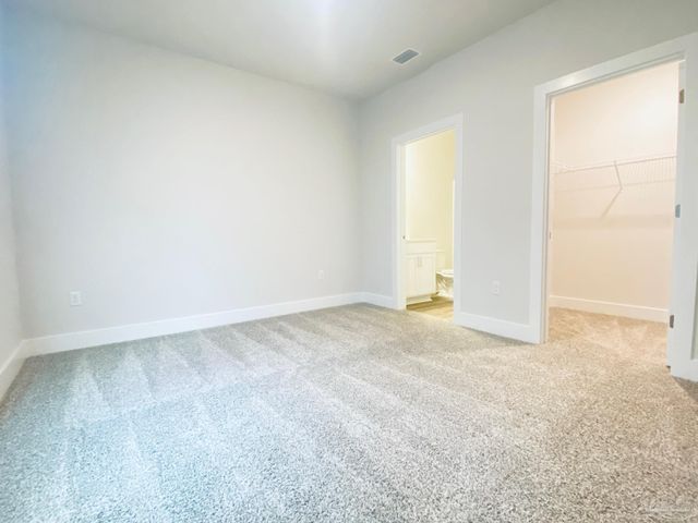 9896 Starling Dr, Pensacola, FL 32506