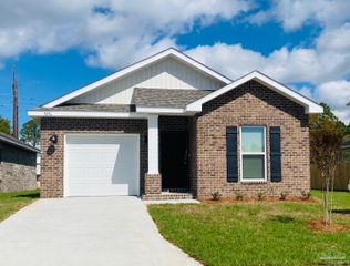 9896 Starling Dr, Pensacola, FL 32506