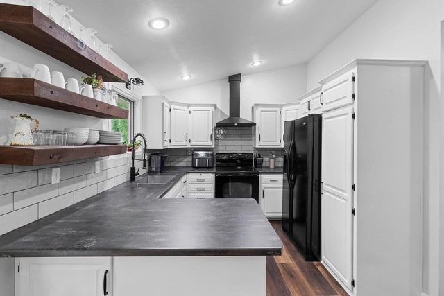 3125 WOODLAND RESERVE LANE, Green Bay, WI 54313