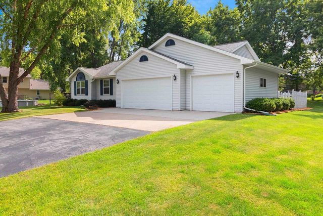 3125 WOODLAND RESERVE LANE, Green Bay, WI 54313