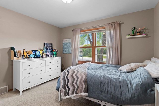 3125 WOODLAND RESERVE LANE, Green Bay, WI 54313