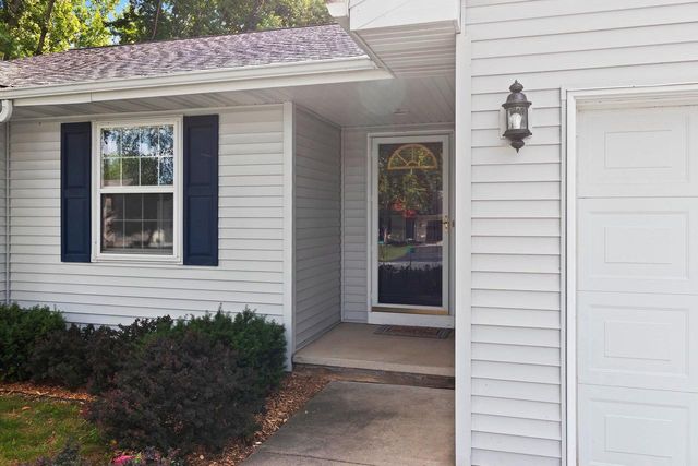 3125 WOODLAND RESERVE LANE, Green Bay, WI 54313