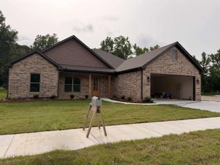 7105 Cold Creek Drive, Bryant, AR 72002