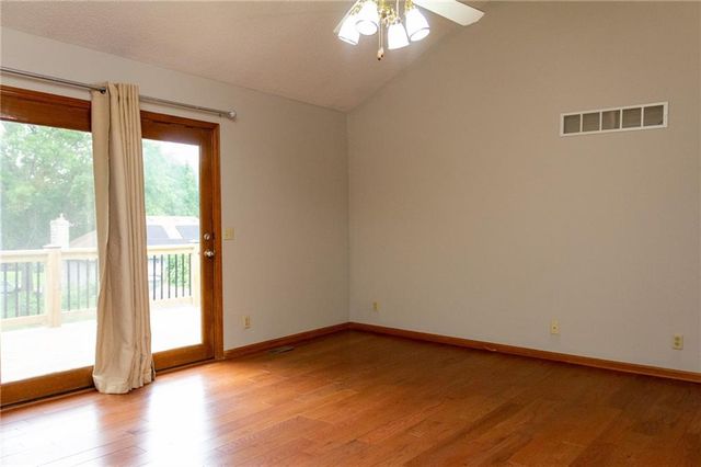 1213 Milwaukee Street, Excelsior Springs, MO 64024