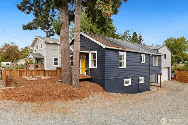 13018 41st Avenue S, Tukwila, WA 98168
