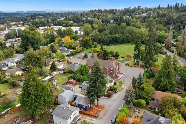 13018 41st Avenue S, Tukwila, WA 98168