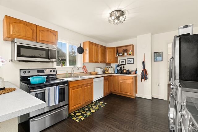 13018 41st Avenue S, Tukwila, WA 98168