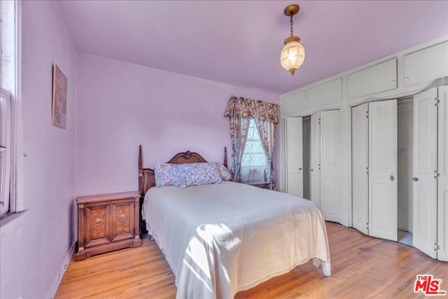 13621 Addison Street, Sherman Oaks, CA 91423