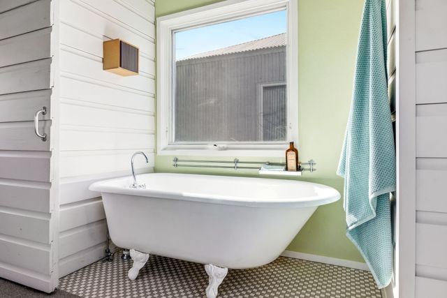 2436 Big Sky Trail, Ponder, TX 76259