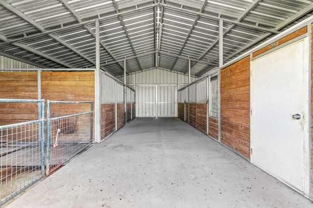 2436 Big Sky Trail, Ponder, TX 76259