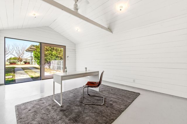 2436 Big Sky Trail, Ponder, TX 76259