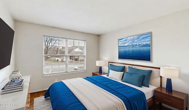 8301 Bellis Way, Lyndon, KY 40242