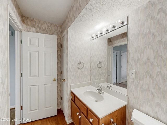 8301 Bellis Way, Lyndon, KY 40242