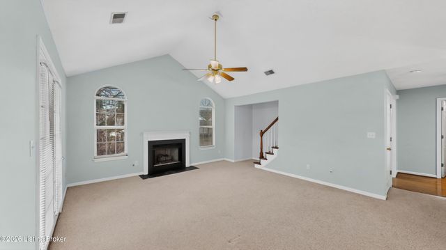 8301 Bellis Way, Lyndon, KY 40242