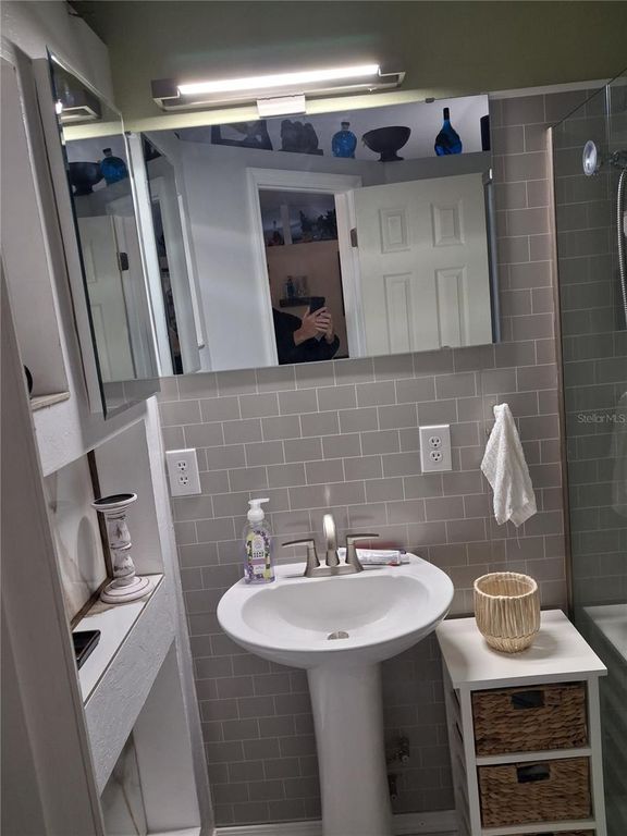 Image 19 of property listing at 10360 W COUNTY ROAD 18, Lake Butler, FL 32054