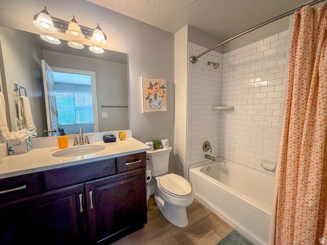 1920 E FIESTA LN, St. George, UT 84770