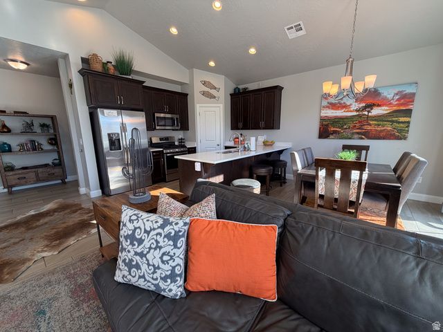 1920 E FIESTA LN, St. George, UT 84770