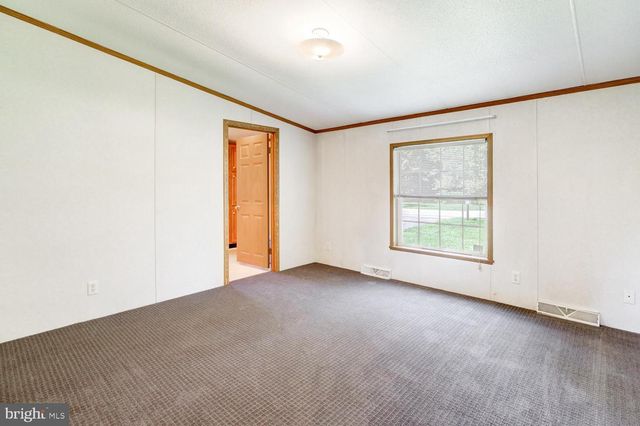 1207 MOUNT GRETNA RD, Elizabethtown, PA 17022