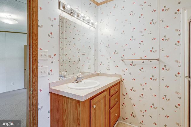 1207 MOUNT GRETNA RD, Elizabethtown, PA 17022