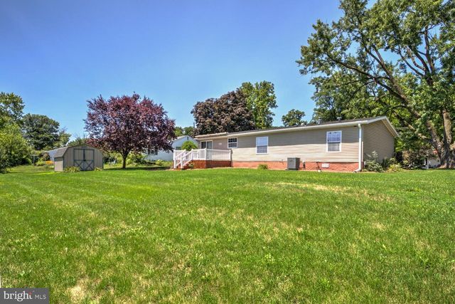 1207 MOUNT GRETNA RD, Elizabethtown, PA 17022