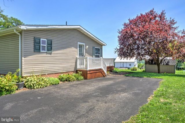 1207 MOUNT GRETNA RD, Elizabethtown, PA 17022