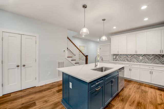 1431 Meridian St Unit A, Nashville, TN 37207