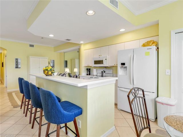 21371 Lancaster RUN # 122, Estero, FL 33928