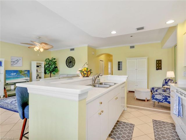 21371 Lancaster RUN # 122, Estero, FL 33928