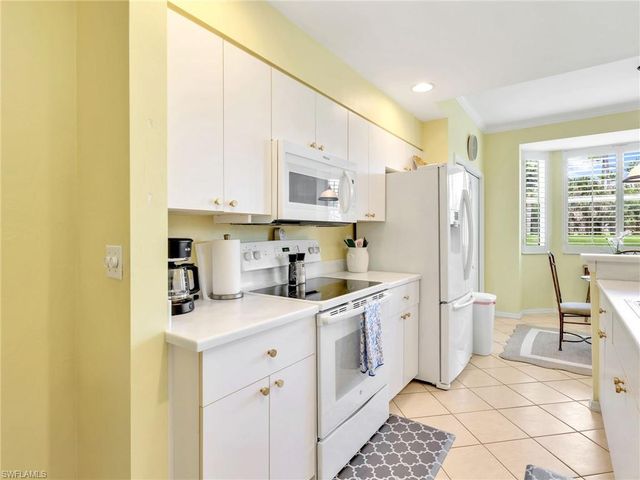 21371 Lancaster RUN # 122, Estero, FL 33928