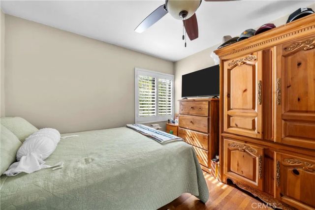 5658 Willowcrest Ave, North Hollywood, CA 91601
