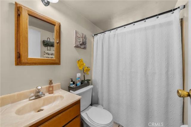 5658 Willowcrest Ave, North Hollywood, CA 91601