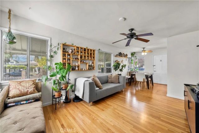 5658 Willowcrest Ave, North Hollywood, CA 91601