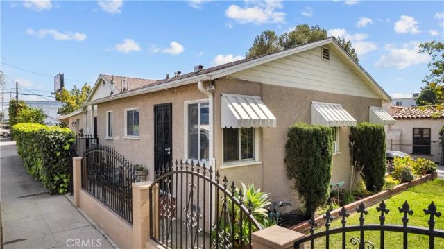 5658 Willowcrest Ave, North Hollywood, CA 91601